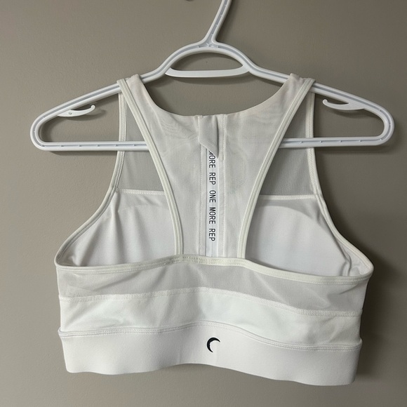 Zyia One More Rep White Sports Bra - Picture 2 of 4